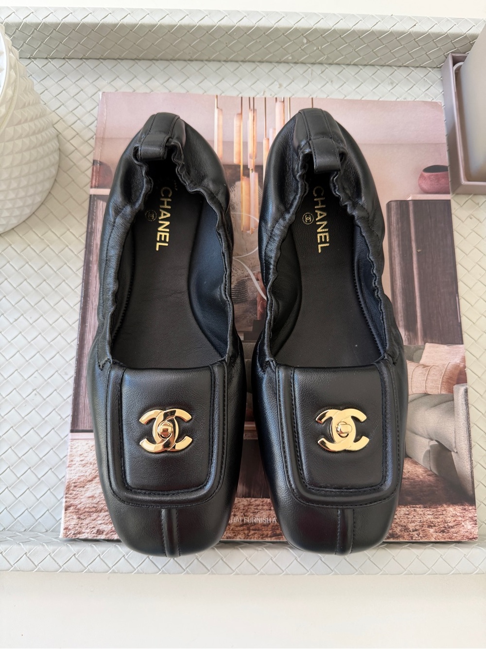 Chanel Blazy Black Lambskin Square Toe CC Logo Turn-lock Crunchy Ballet Flats